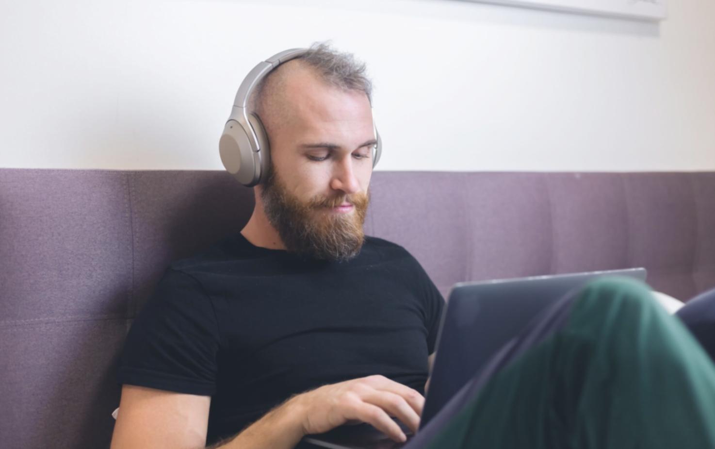 Interactive financial planning session with charts and calculators